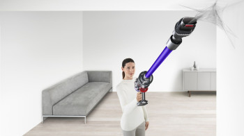 DYSON V11 ADVANCED DIKEY SARJLI SUPURGE